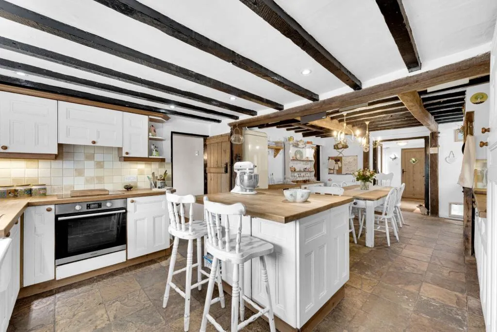 7 bed Farm House