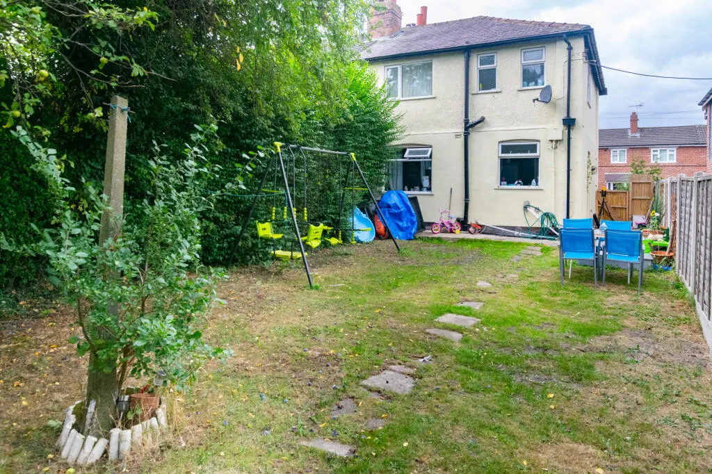2 bed Semi-Detached