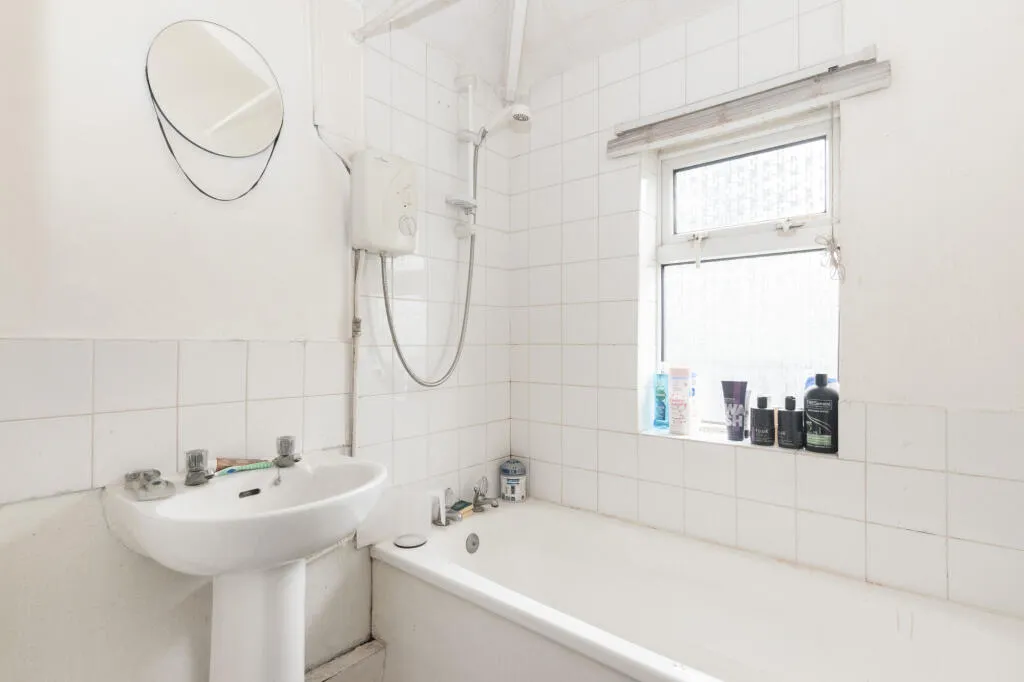 2 bed Semi-Detached