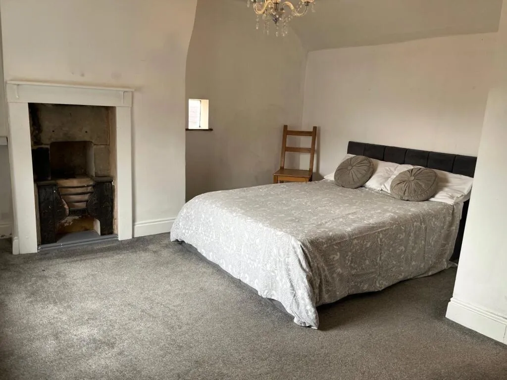 2 bed End of Terrace