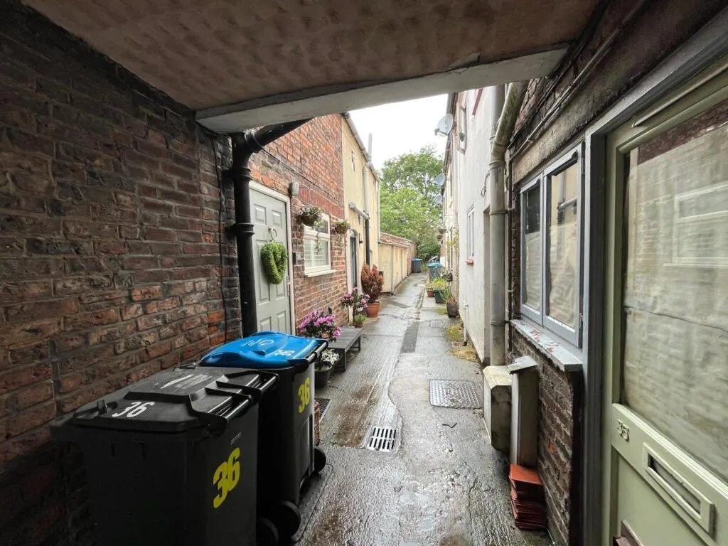 2 bed End of Terrace
