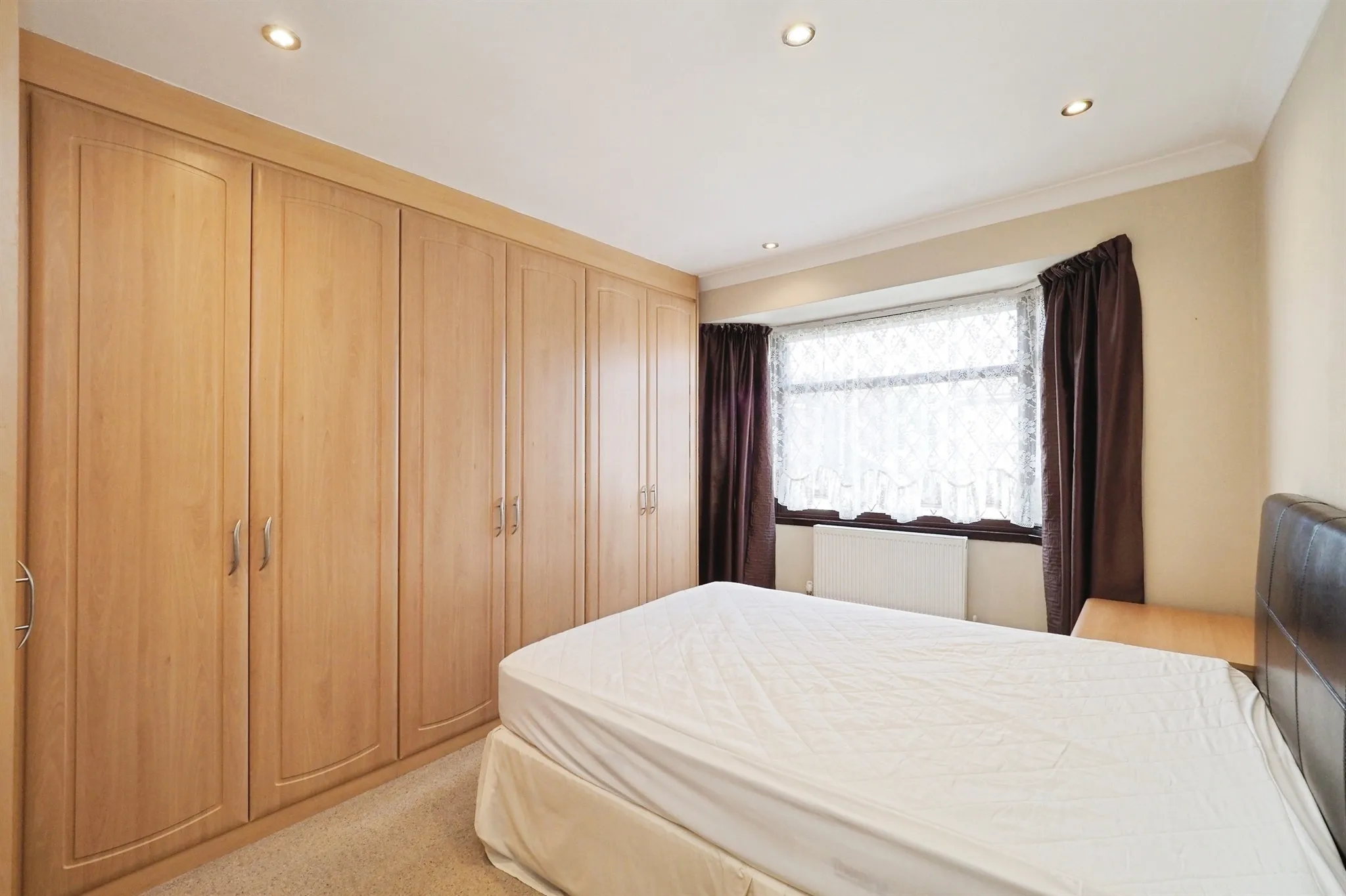 3 bed Semi-Detached