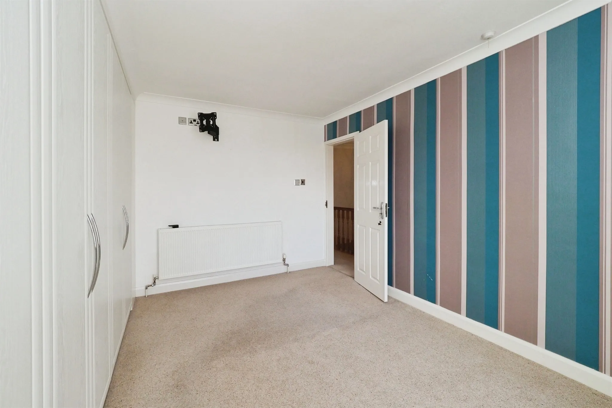 3 bed Semi-Detached