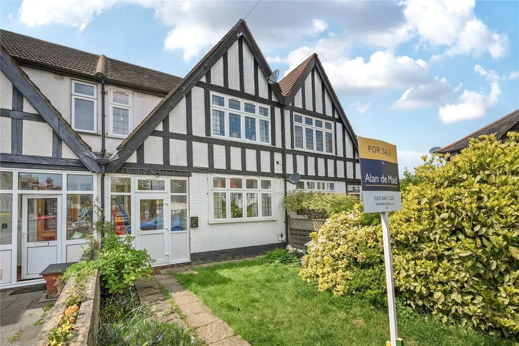 3 bed Terraced