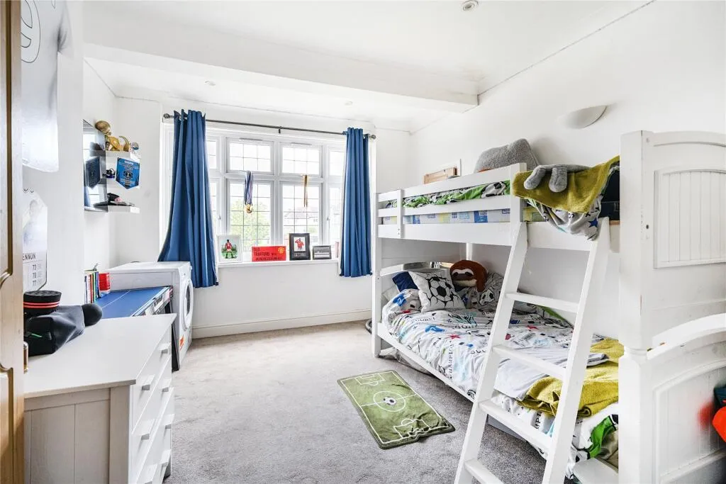 3 bed Terraced