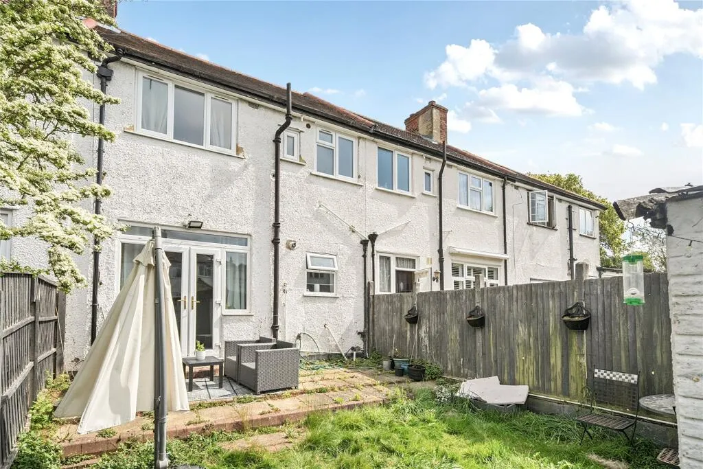 3 bed Terraced