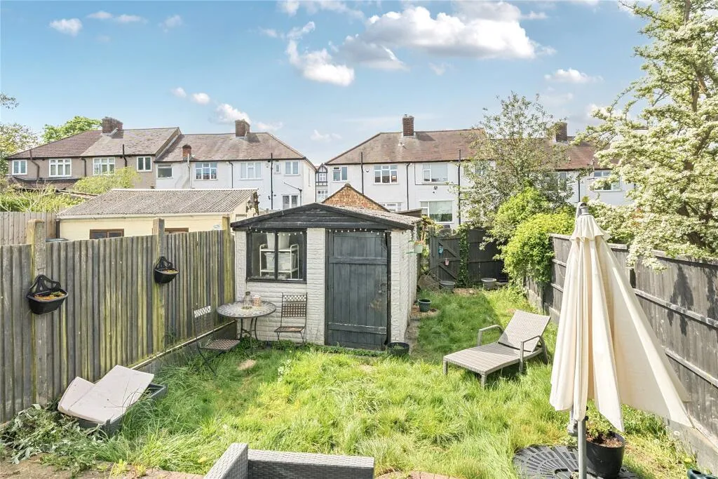 3 bed Terraced