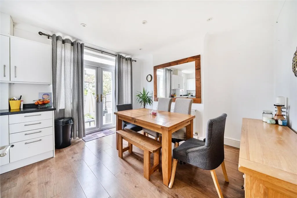 3 bed Terraced