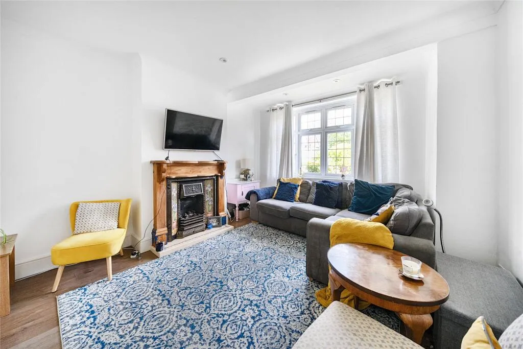 3 bed Terraced