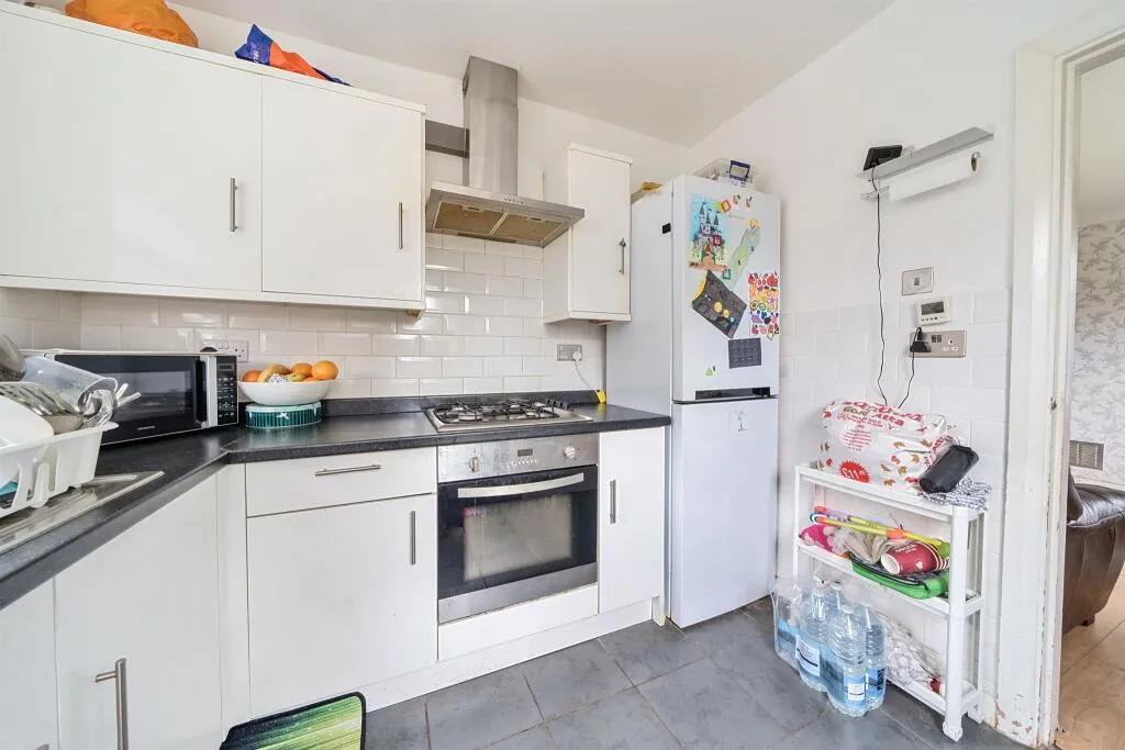 2 bed Maisonette