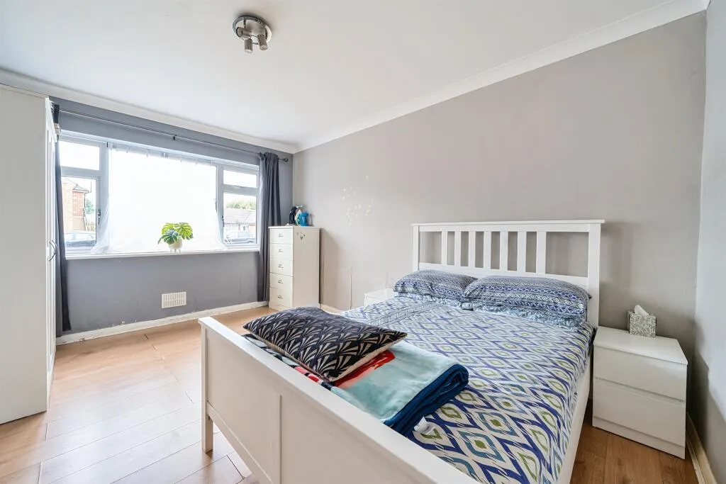 2 bed Maisonette