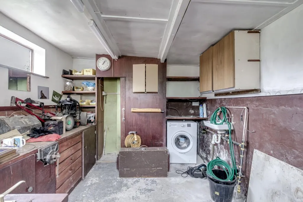 2 bed End of Terrace