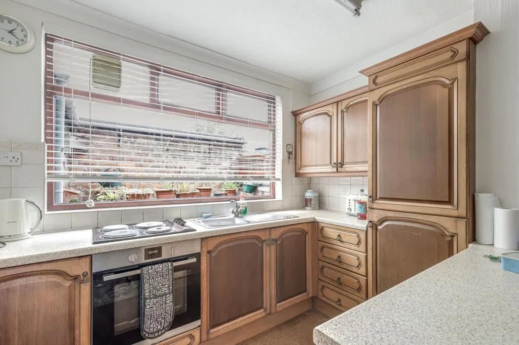 2 bed End of Terrace