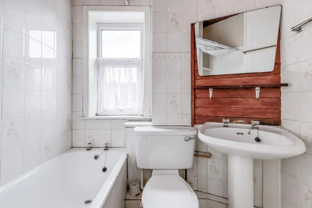 2 bed End of Terrace