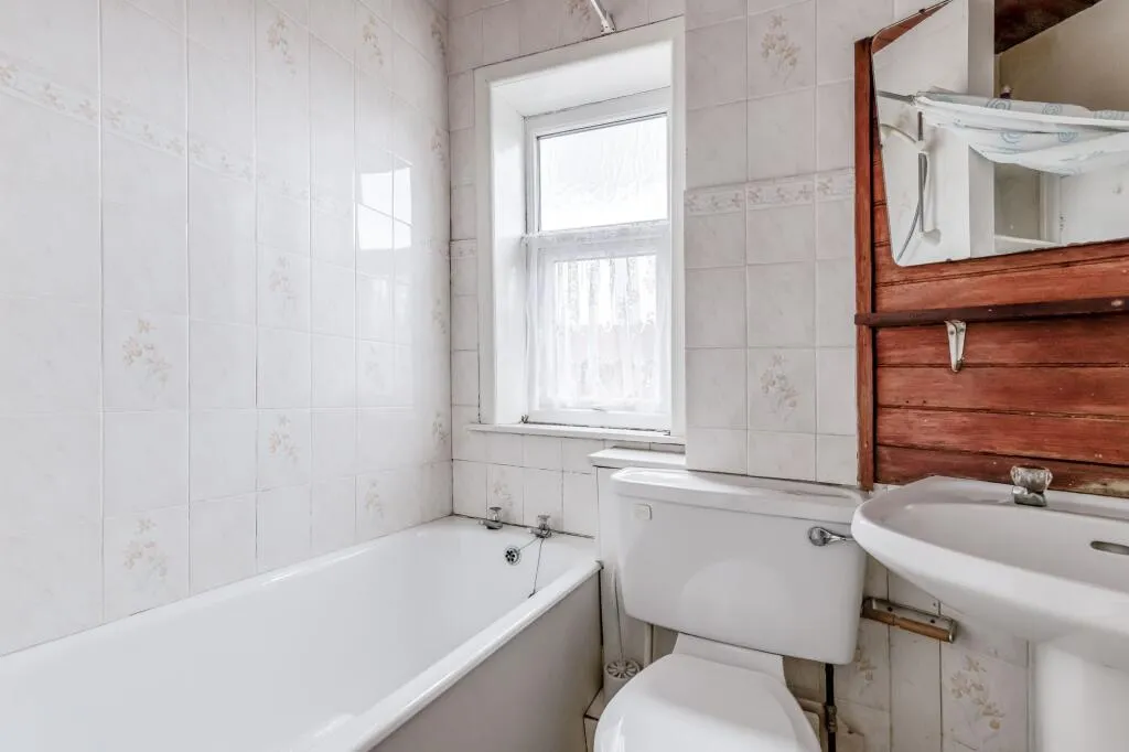 2 bed End of Terrace