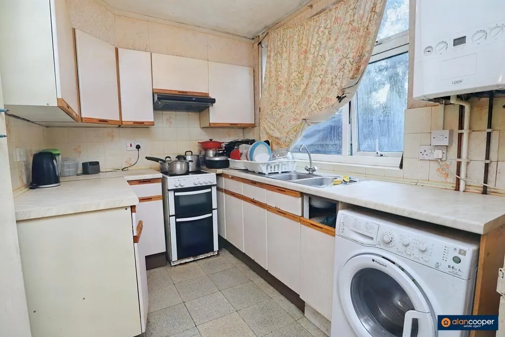 3 bed Semi-Detached