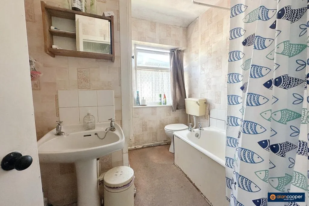 3 bed Semi-Detached