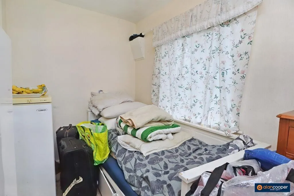 3 bed Semi-Detached