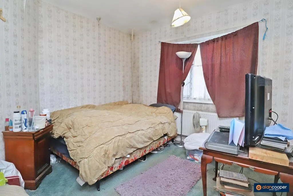 3 bed Semi-Detached