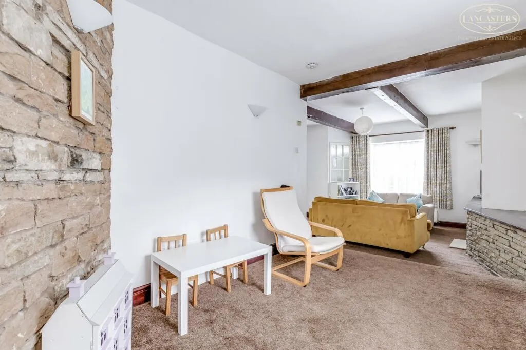 4 bed End of Terrace