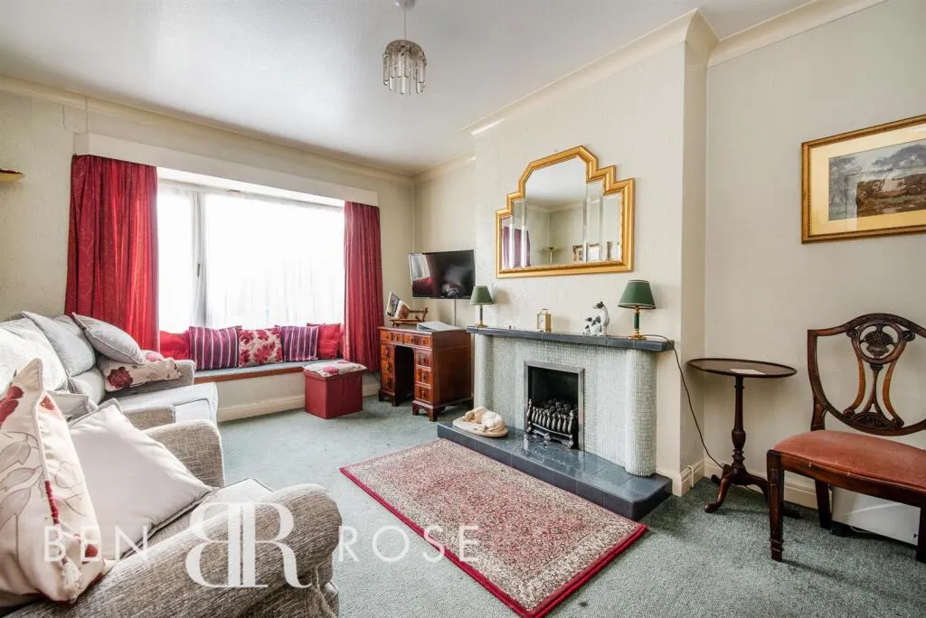 2 bed Semi-Detached Bungalow