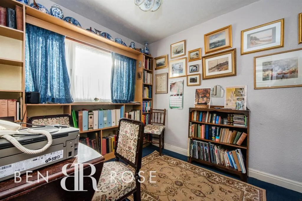 2 bed Semi-Detached Bungalow