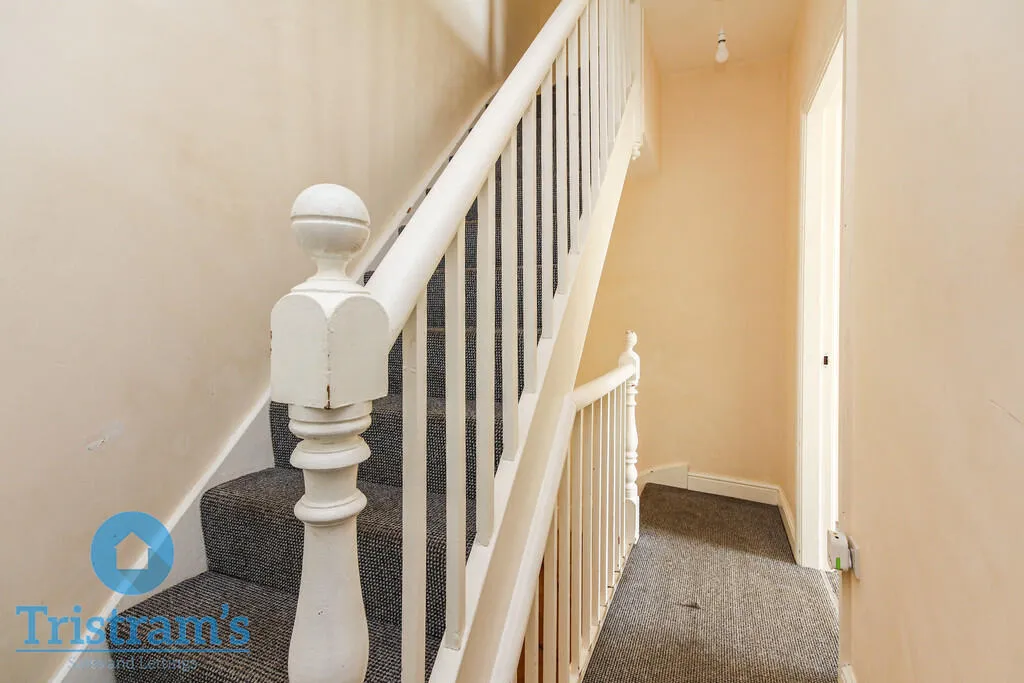 4 bed Terraced