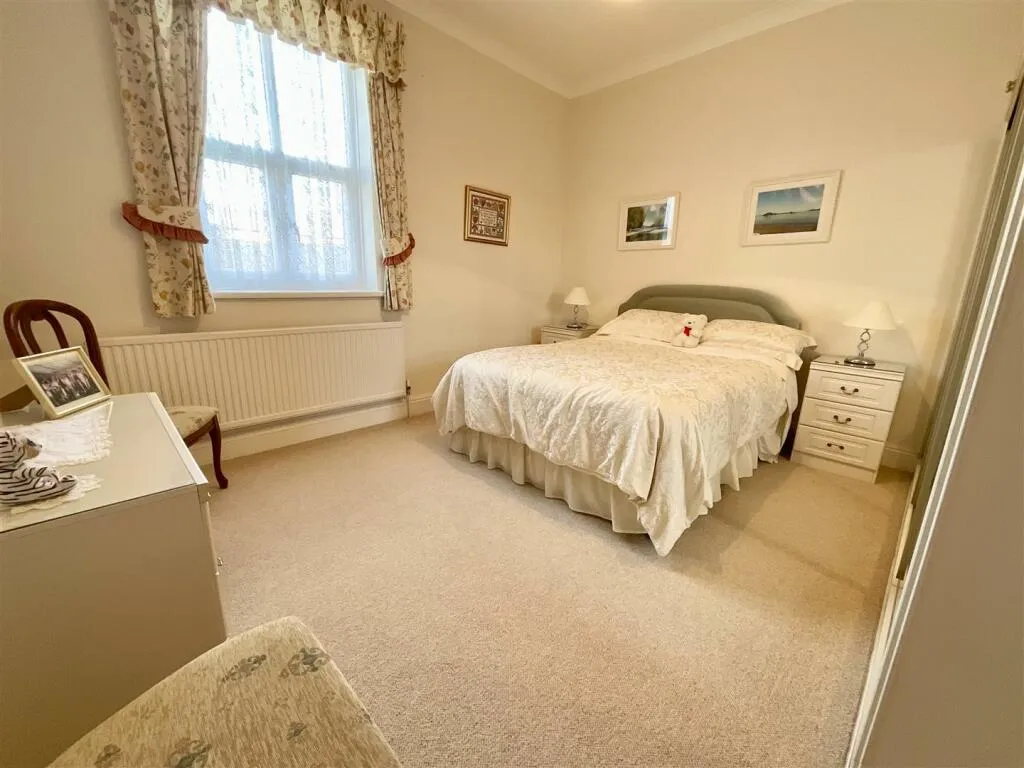 2 bed Apartment