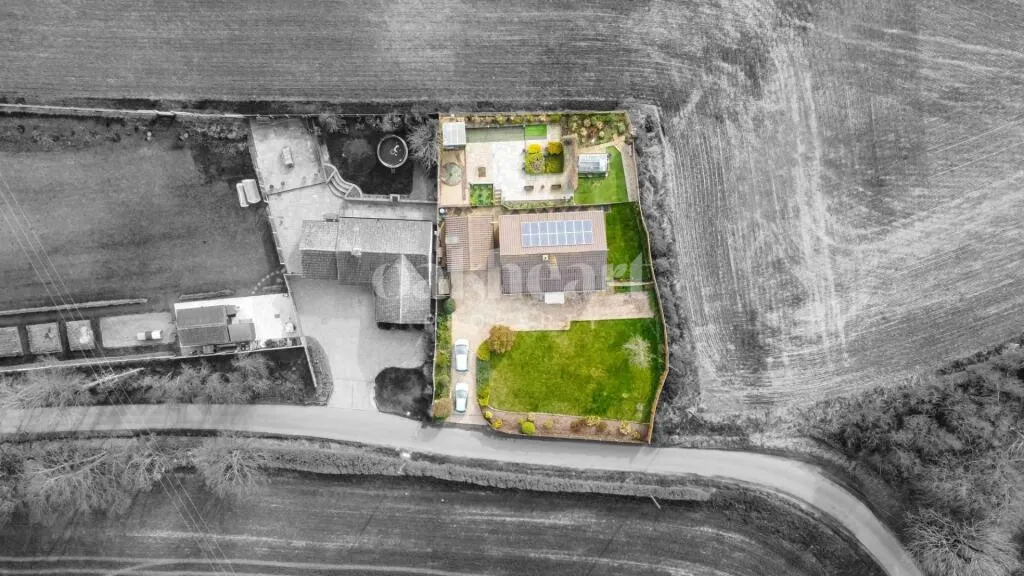 2 bed Detached Bungalow