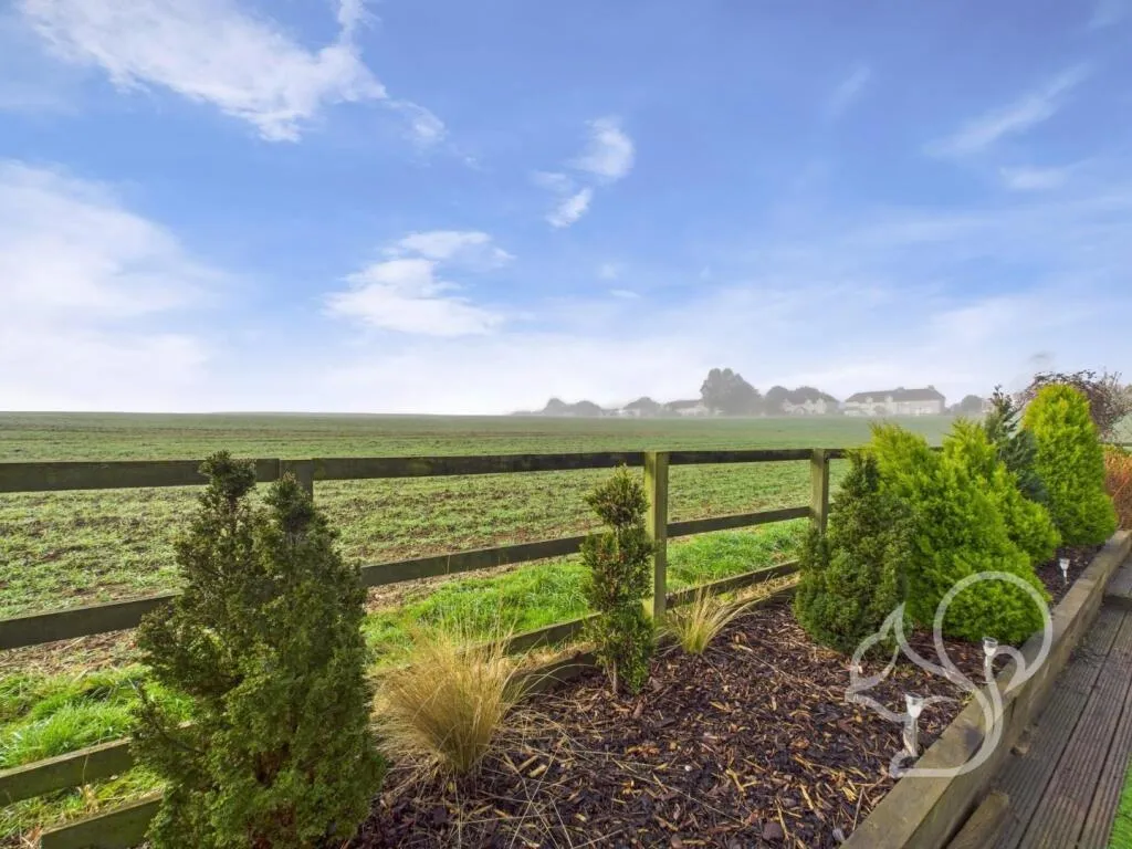 2 bed Detached Bungalow