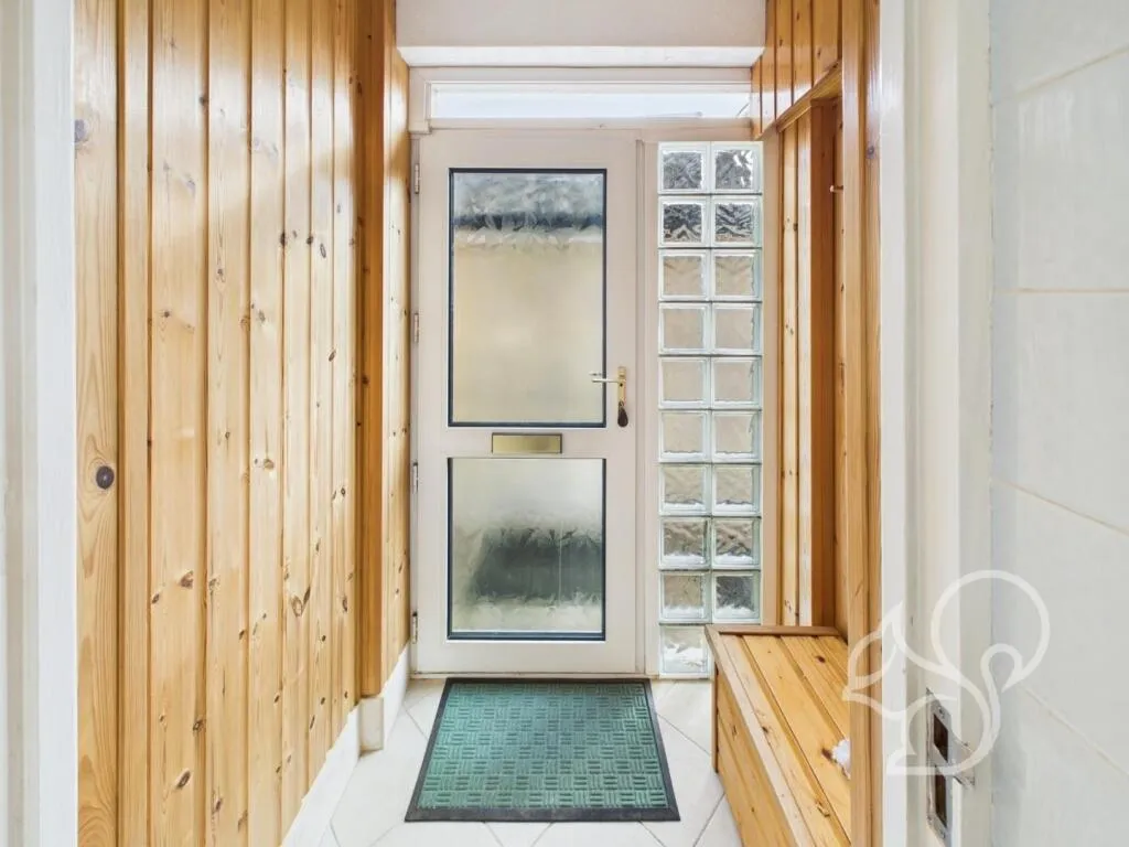 2 bed Detached Bungalow