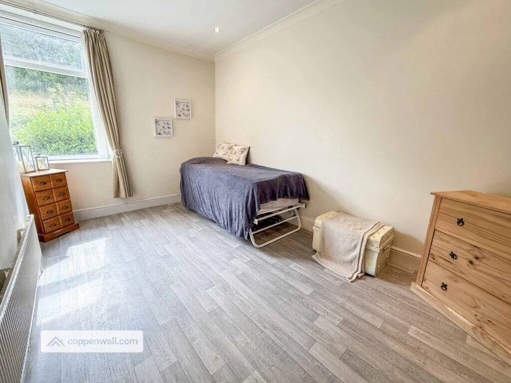 3 bed Terraced