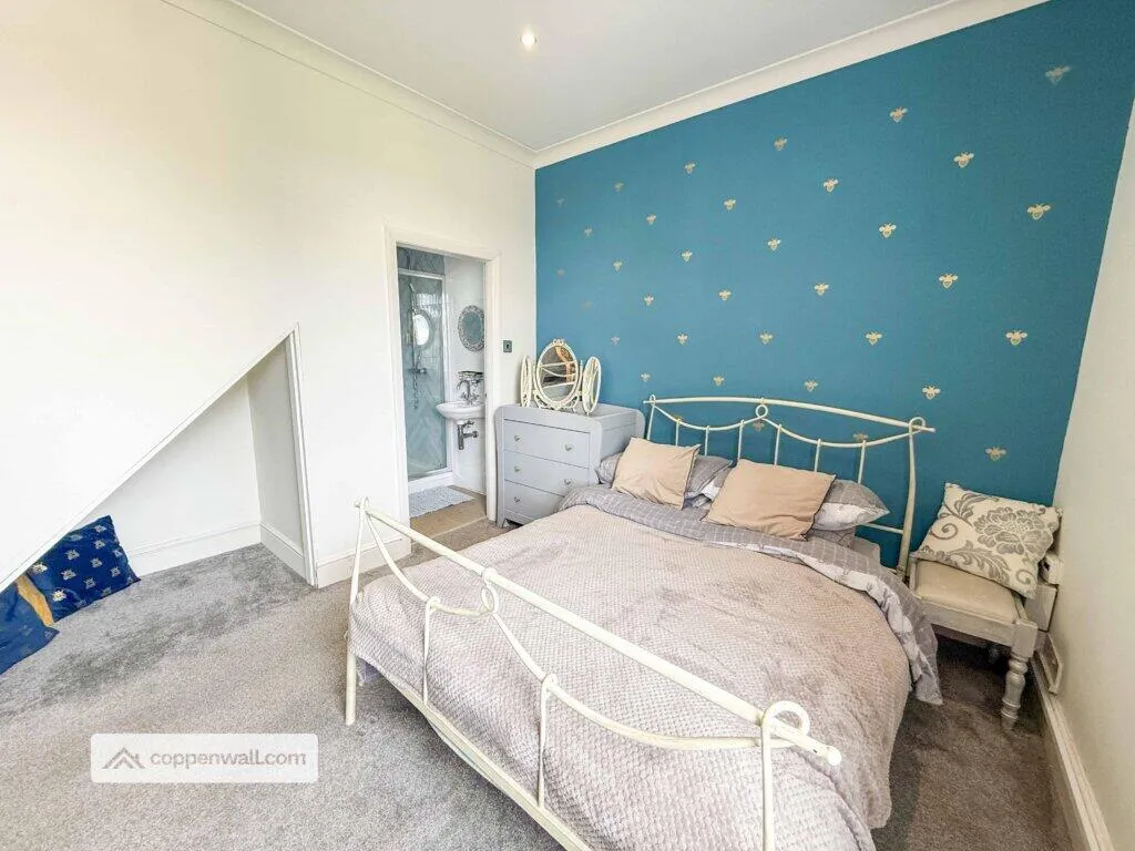 3 bed Terraced