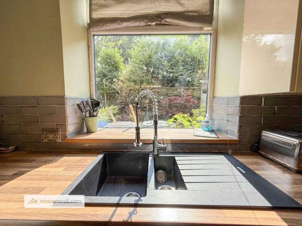 3 bed Terraced