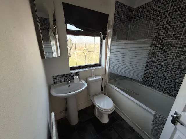 2 bed Terraced