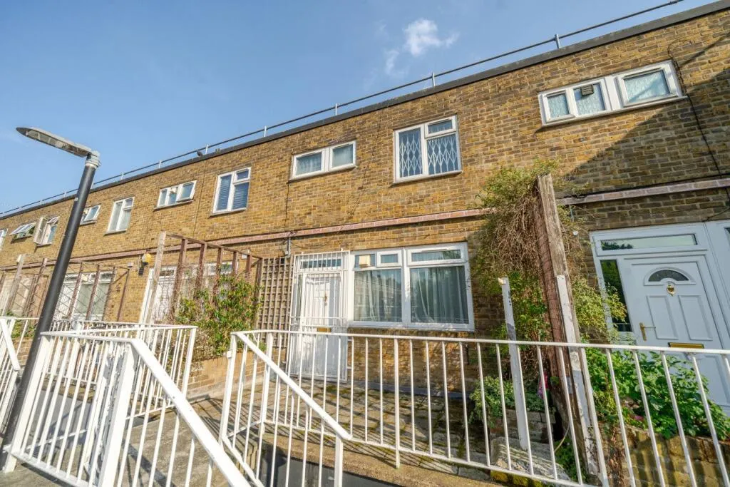 3 bed Apartment