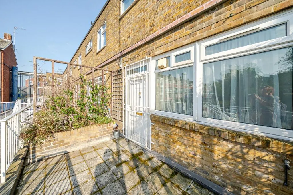 3 bed Apartment