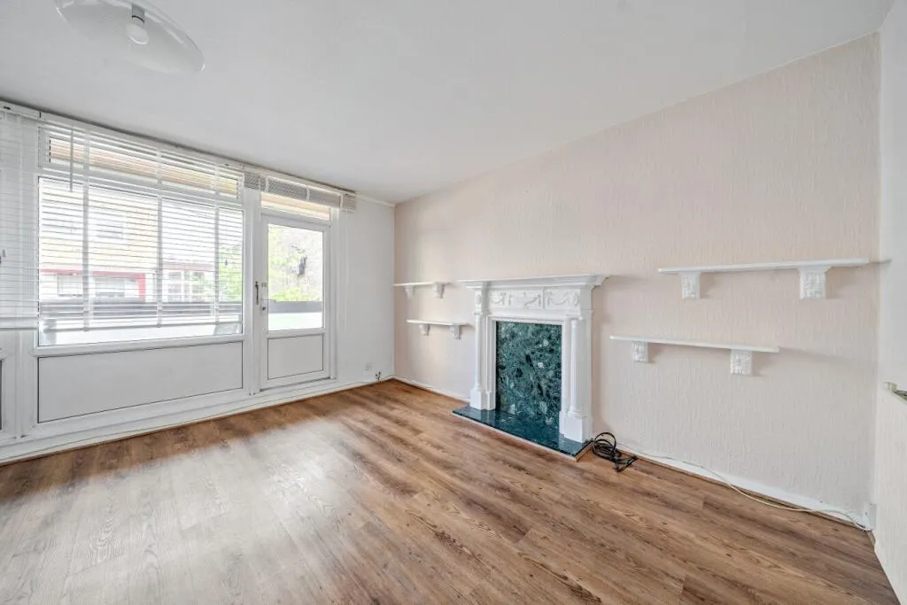 3 bed Apartment