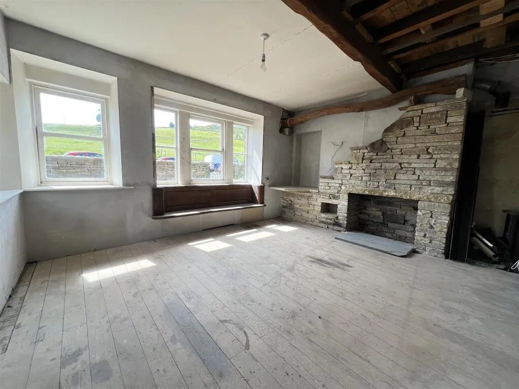 2 bed End of Terrace