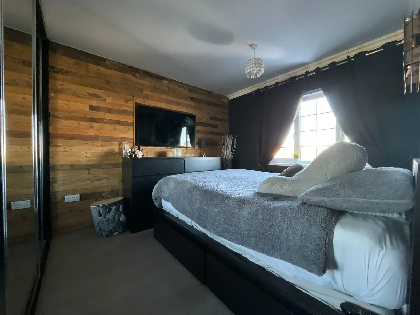 3 bed Semi-Detached