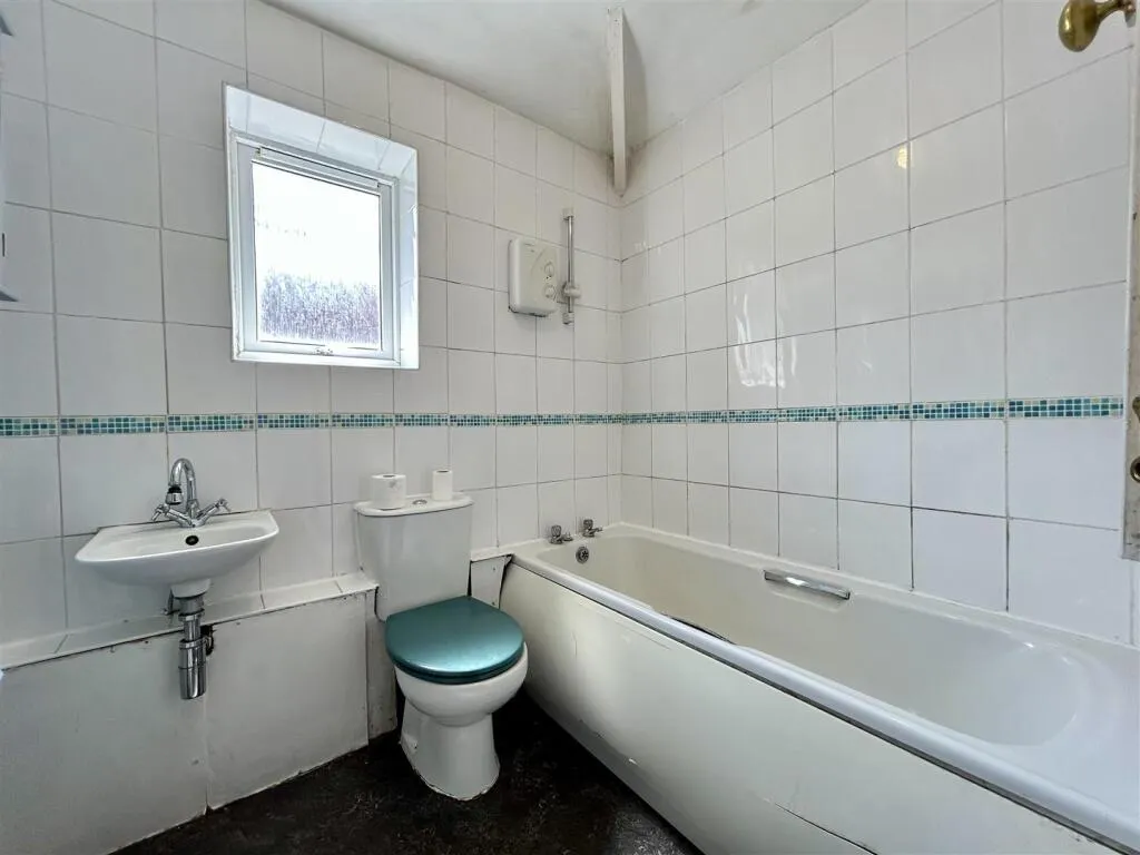 3 bed Semi-Detached