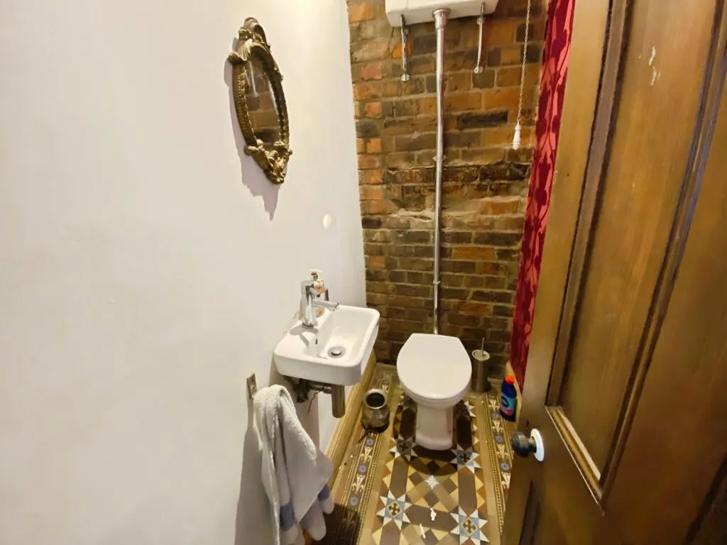 4 bed Semi-Detached