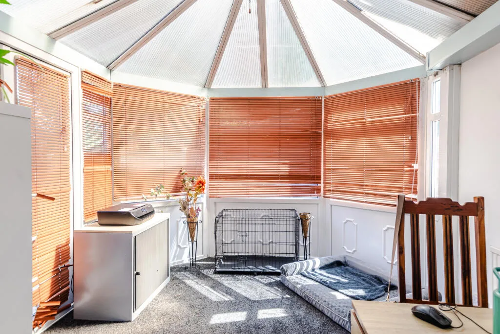 4 bed Semi-Detached