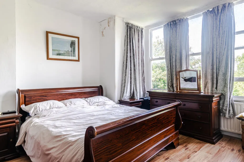4 bed Semi-Detached