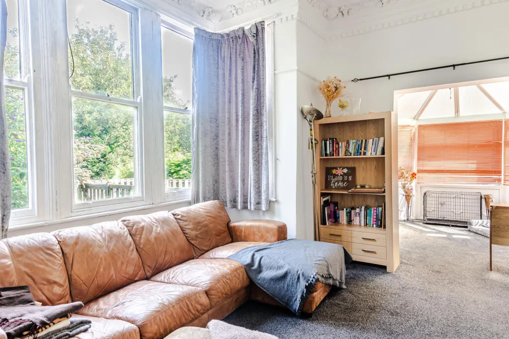4 bed Semi-Detached
