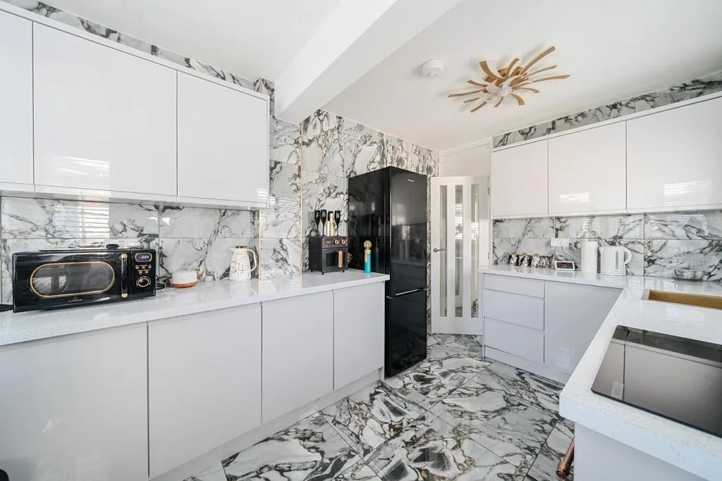 2 bed Semi-Detached Bungalow