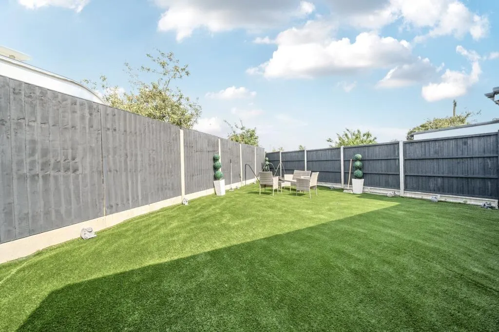 2 bed Semi-Detached Bungalow