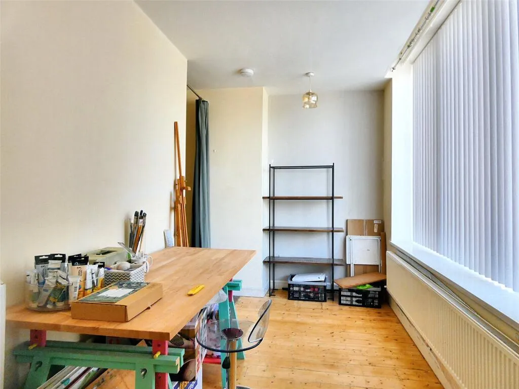 2 bed Ground Flat