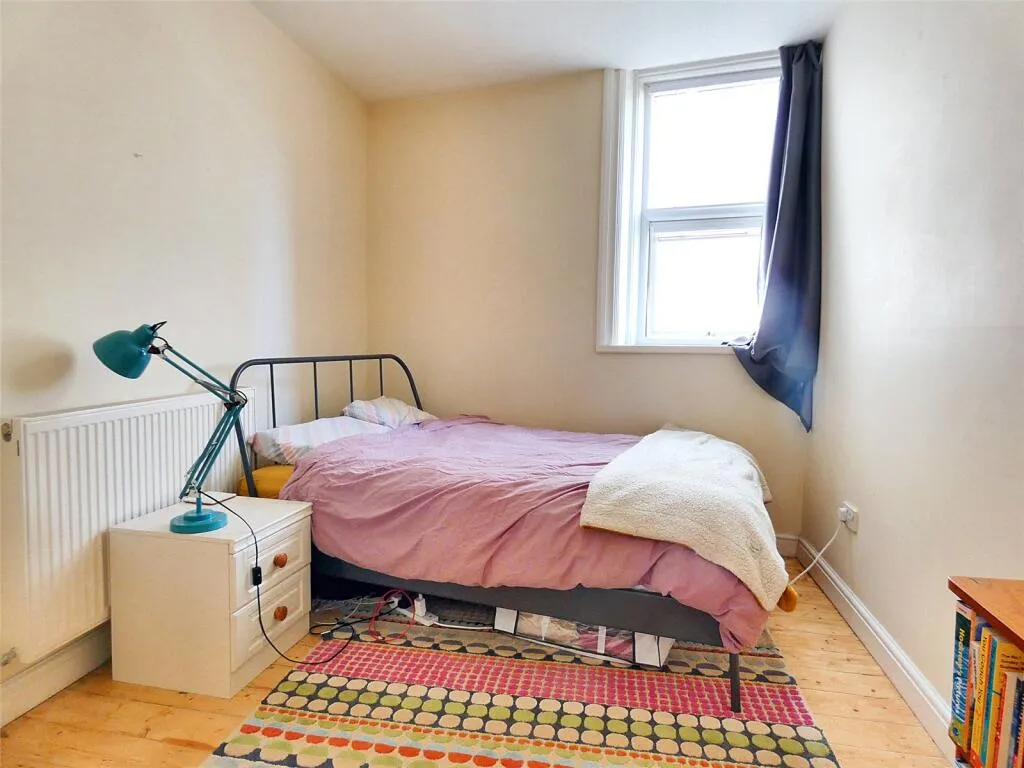 2 bed Ground Flat