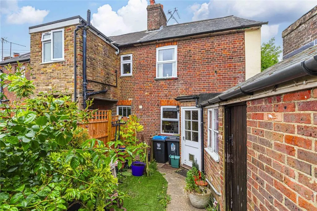 2 bed End of Terrace